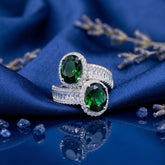 Emerald Toi et Moi Ring