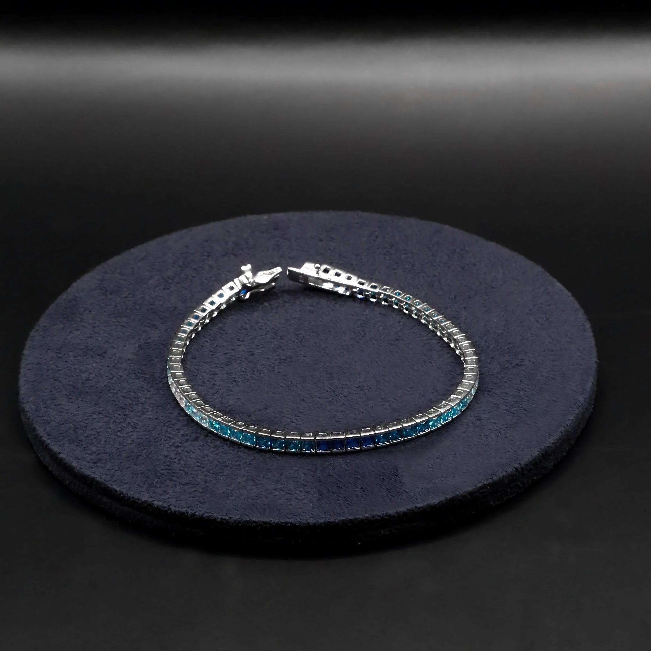 Blue Sapphire Gradient Tennis Bracelet
