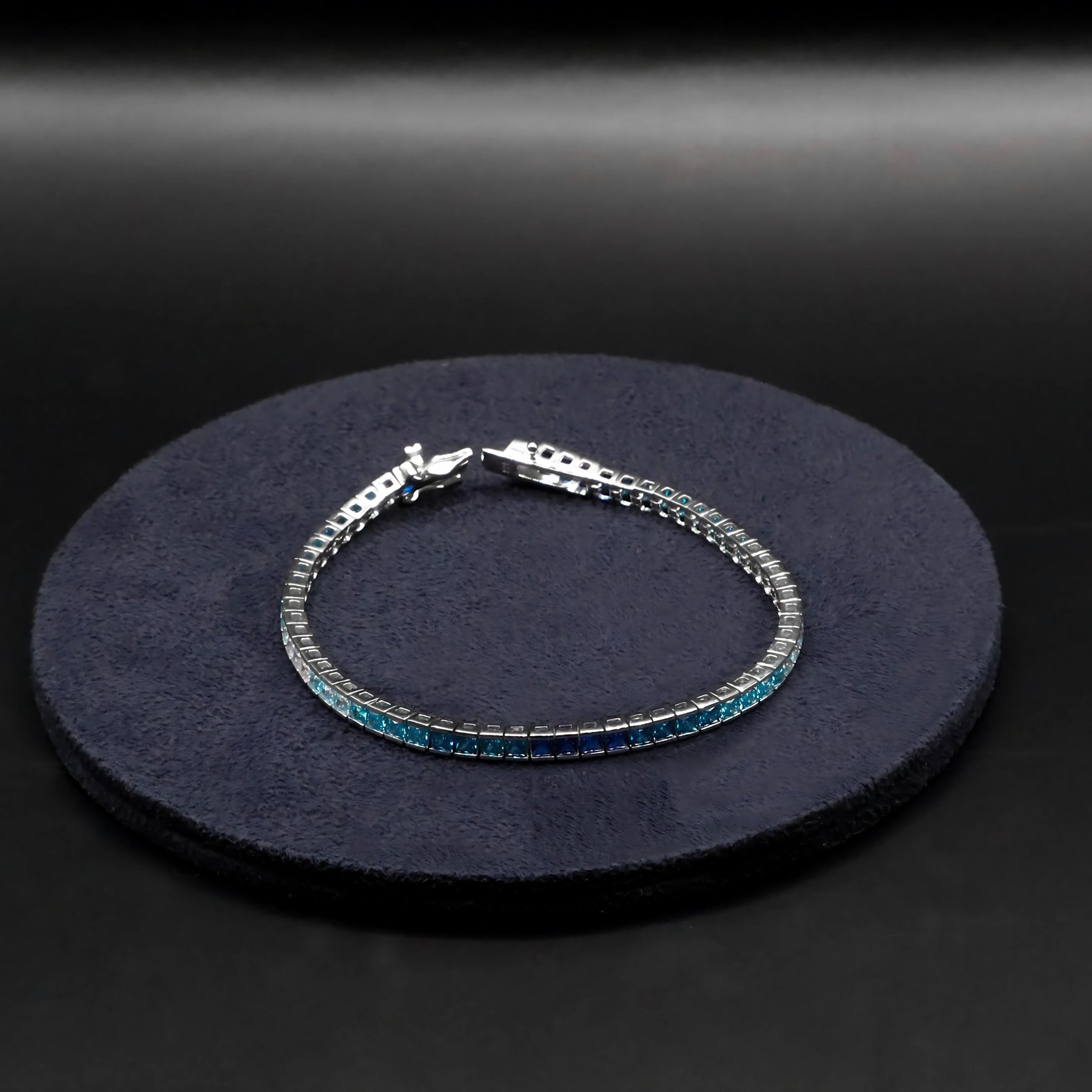 Blue Sapphire Gradient Tennis Bracelet