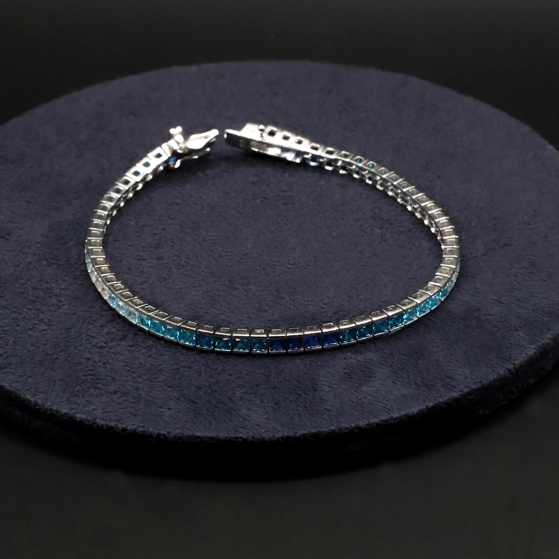 Blue Sapphire Gradient Tennis Bracelet
