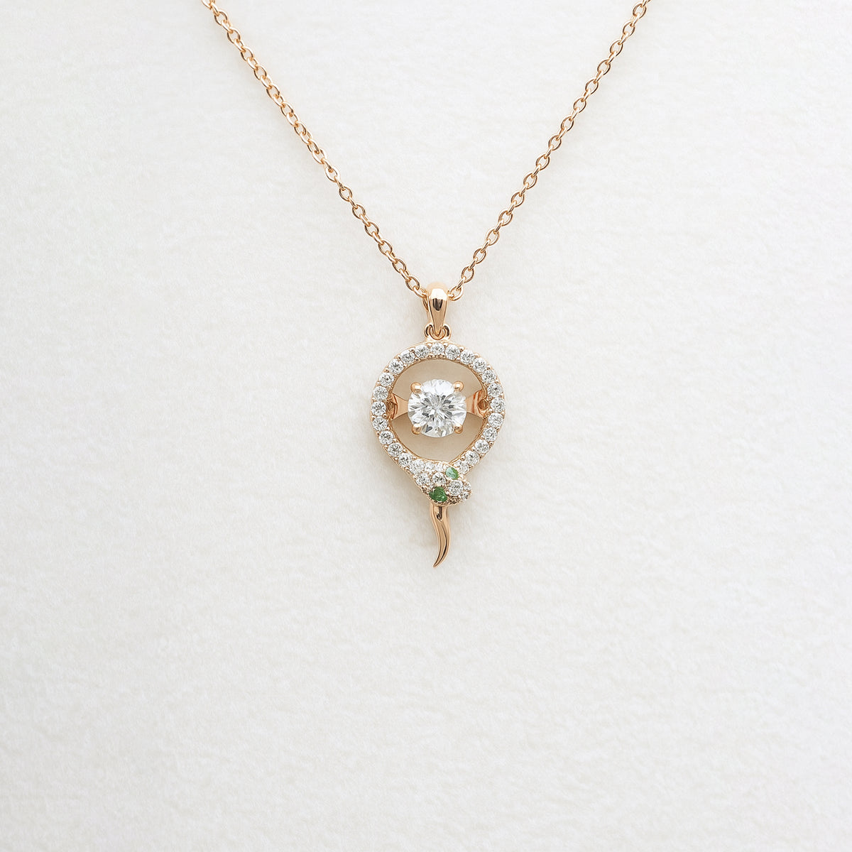 Elegant Bloom Halo 925 Silver Chain Pendant