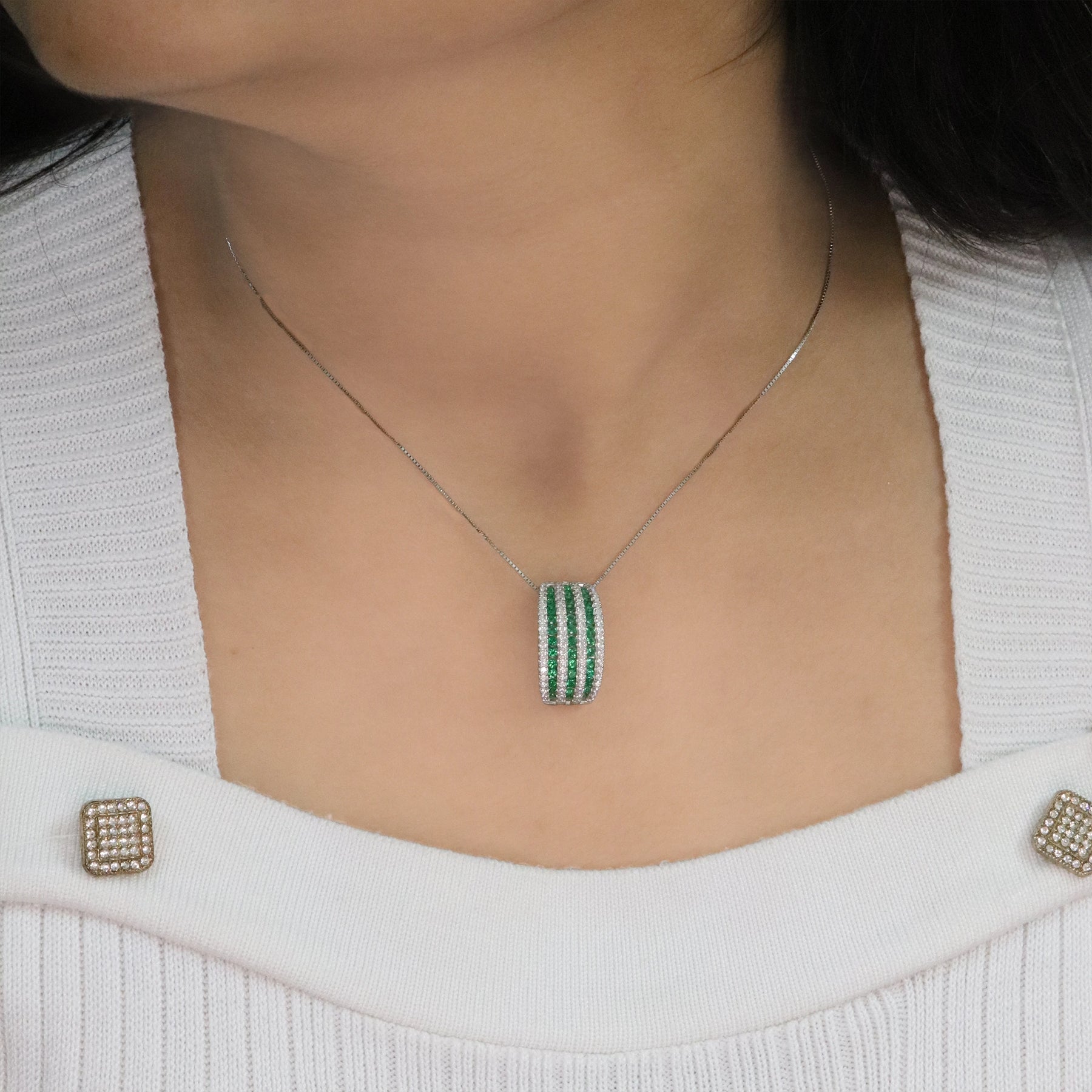 Emerald Stripe Curve Pendant