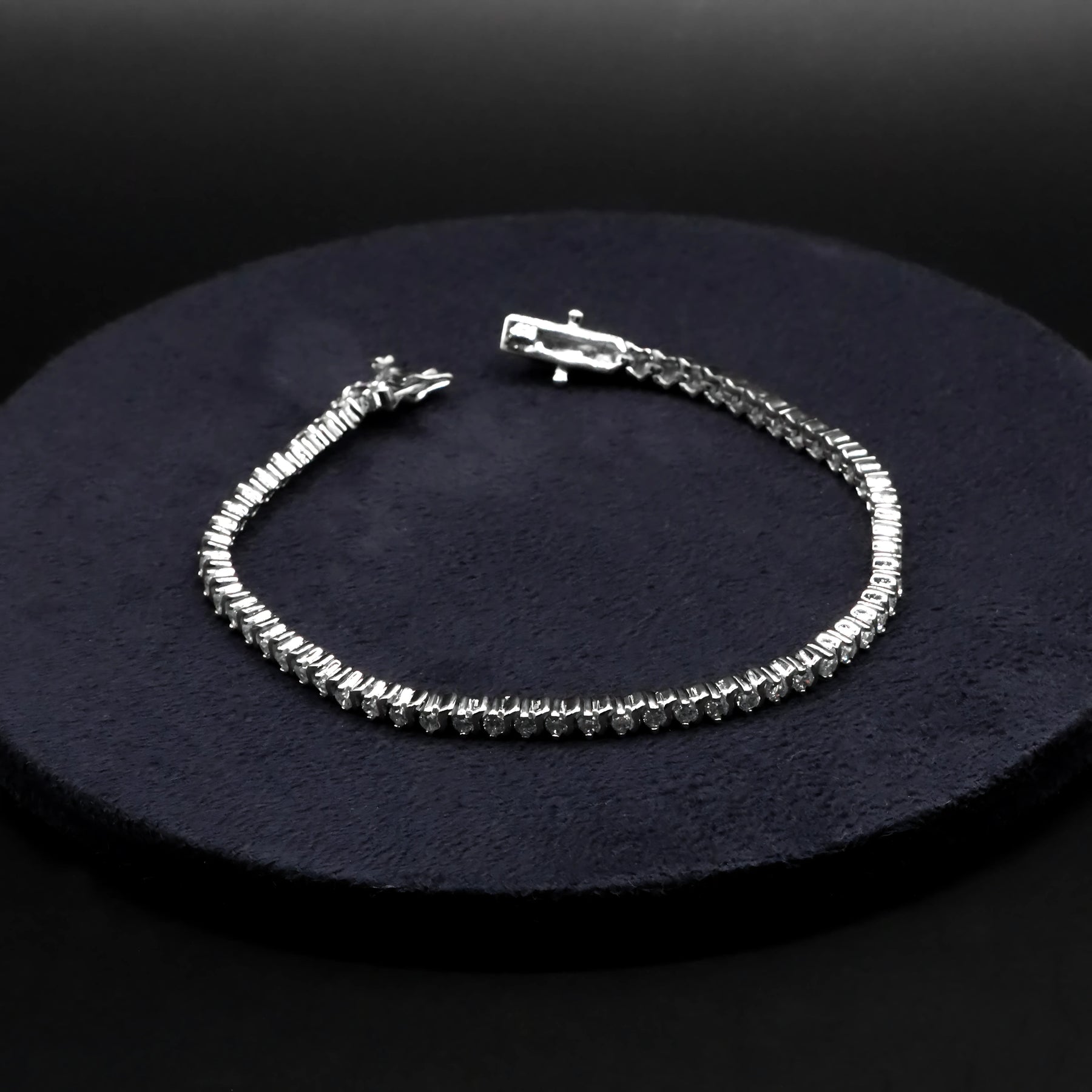 Round Brilliant Cut White CZ Tennis Bracelet