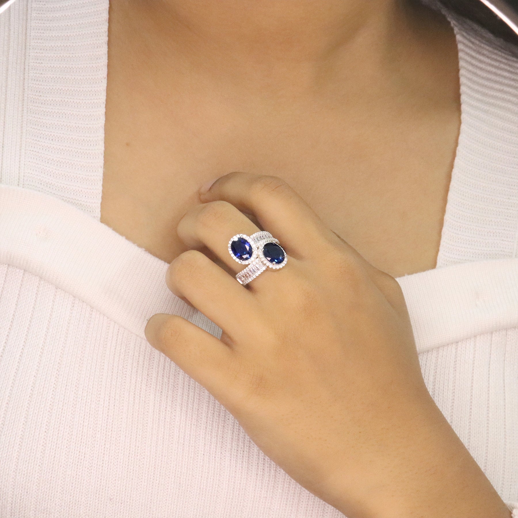 Sapphire Toi et Moi Ring