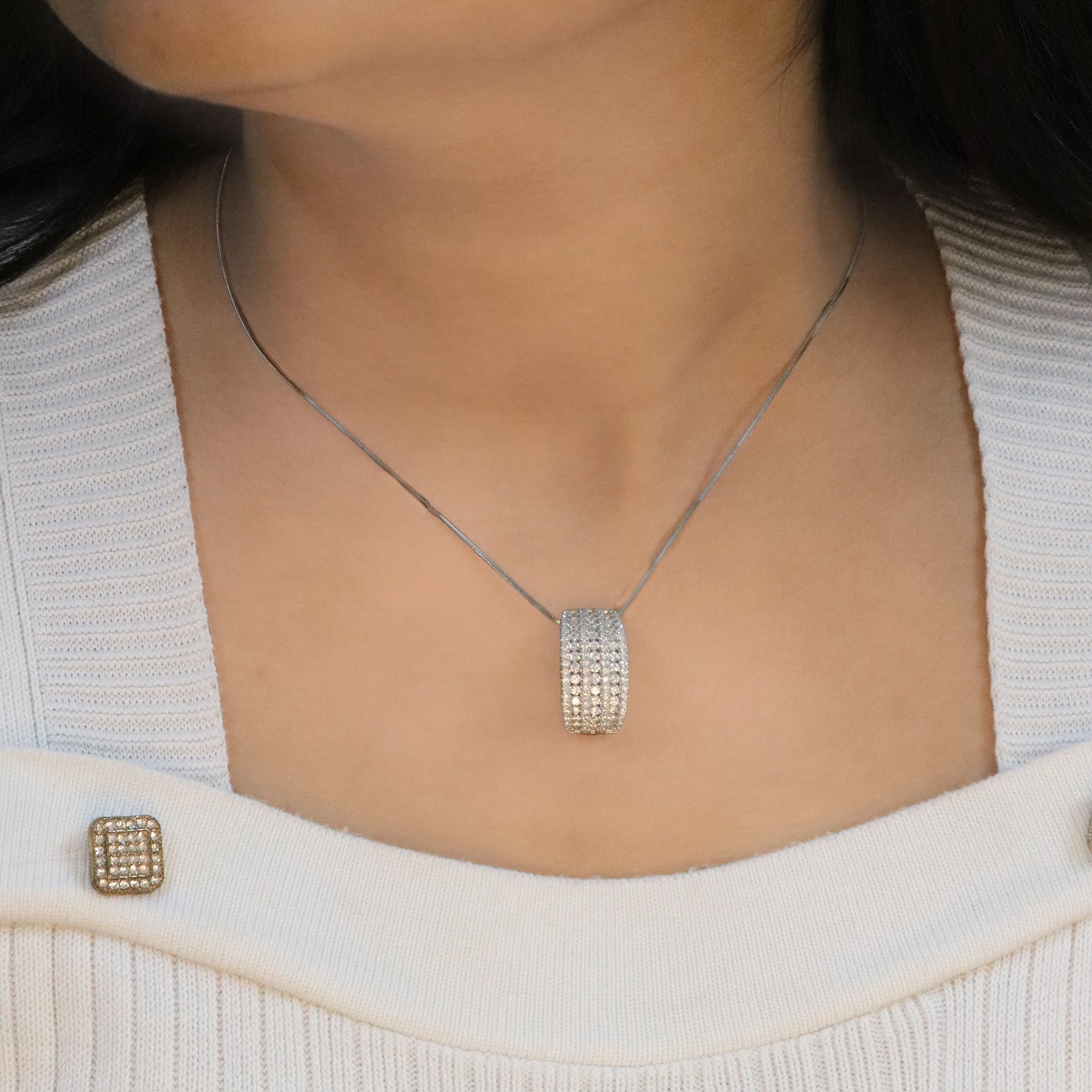 White Stripe Curve Pendant