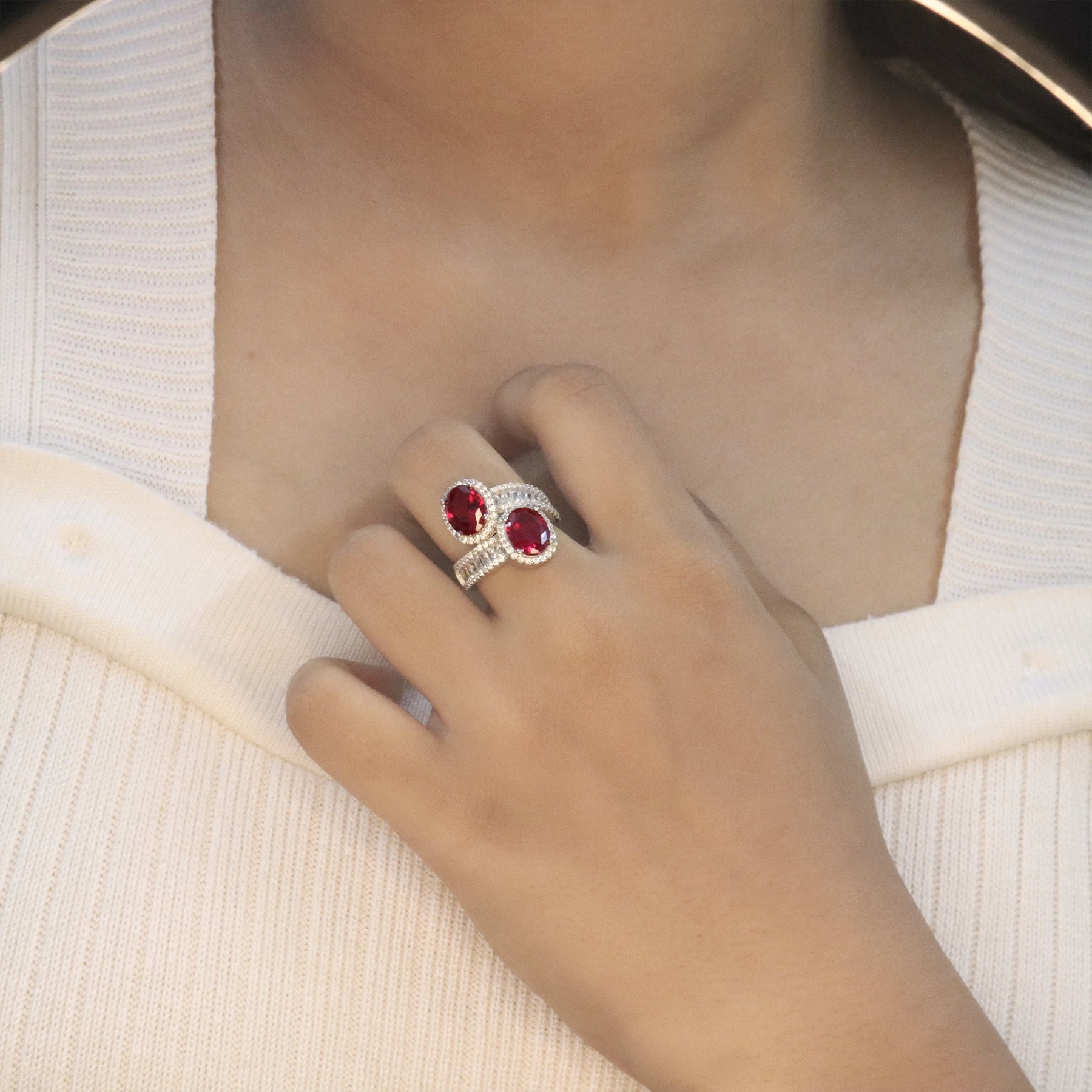 Ruby Toi et Moi Ring