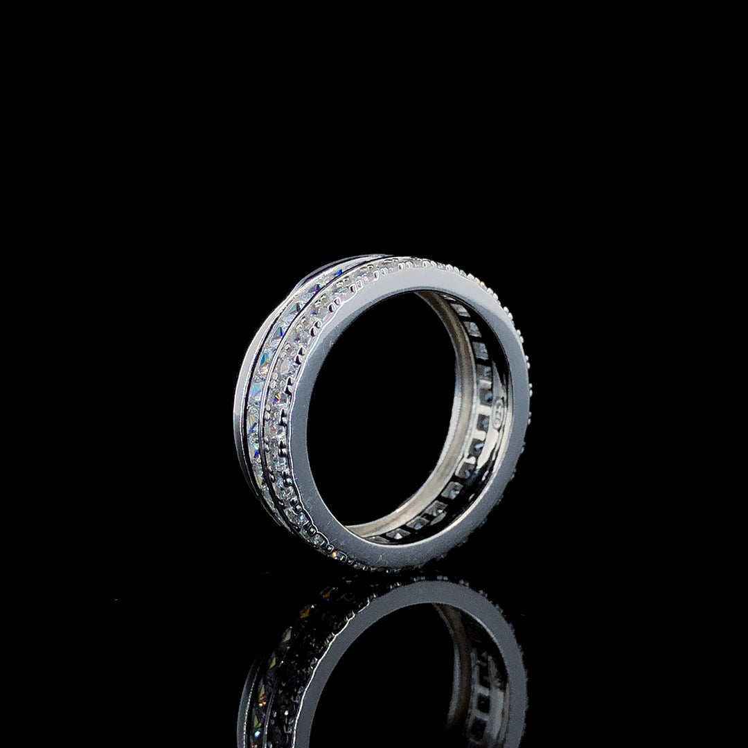 Cushion Cut White Band