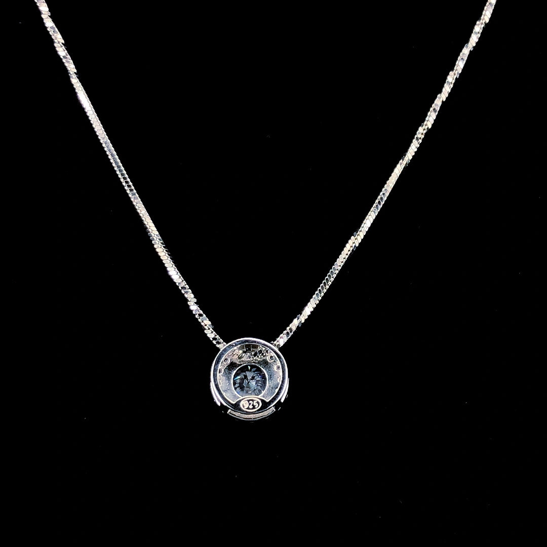 White Radiance Pendant