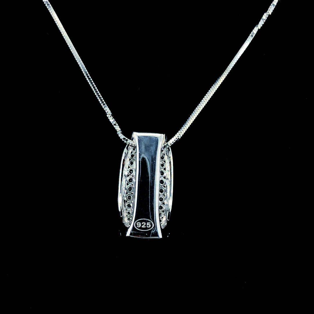 Emerald Stripe Curve Pendant