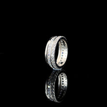Cushion Cut White Band