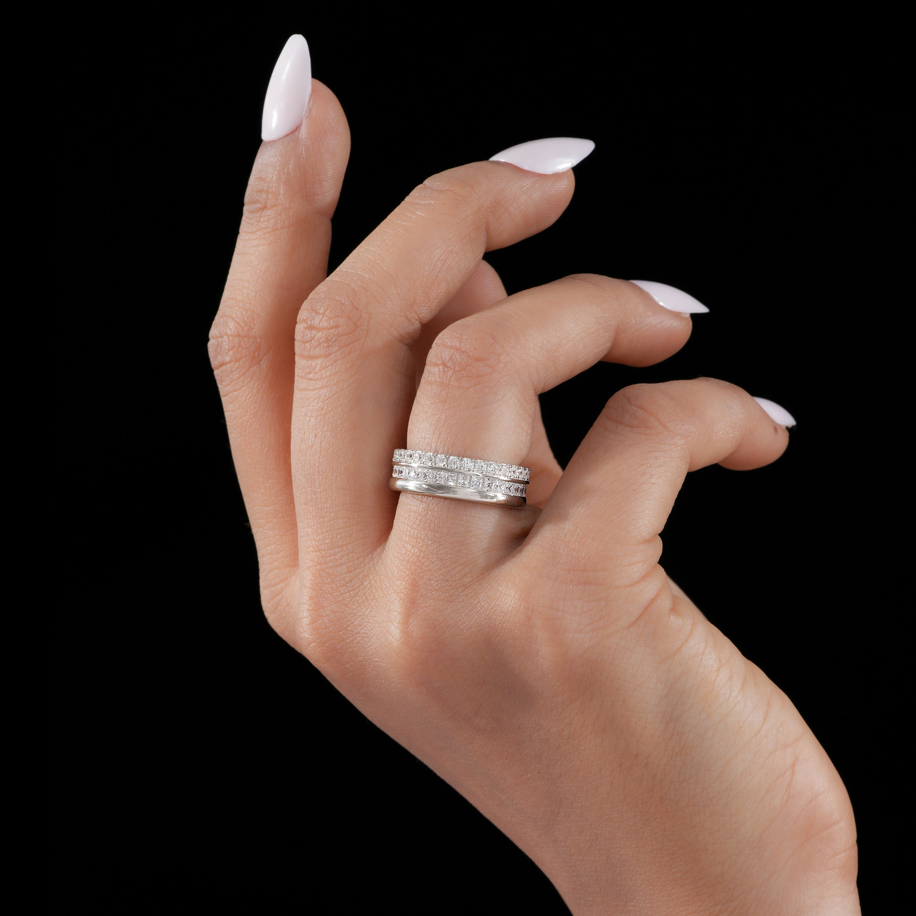Cushion Cut White Band