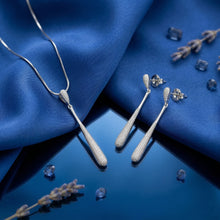 White Teardrop Elegance Set